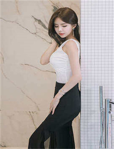 征服艳妇后宫春色
