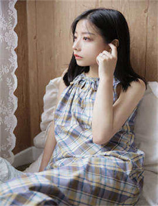 台风圈里的女人